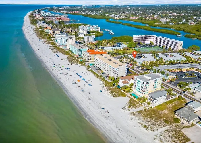 Indian Shores Condo, Sleeps 4, Steps To Apartment Clearwater Beach