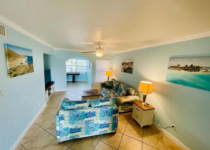 Apartment Indian Shores Condo, Sleeps 4, Steps To *