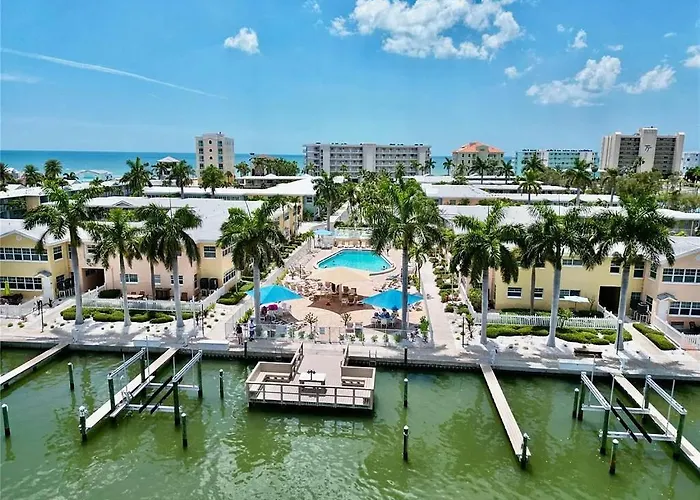 Apartment Indian Shores Condo, Sleeps 4, Steps To